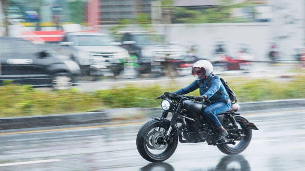 Tips for Riding in the Rain - Learn how to stay safe while riding on wet tyres.