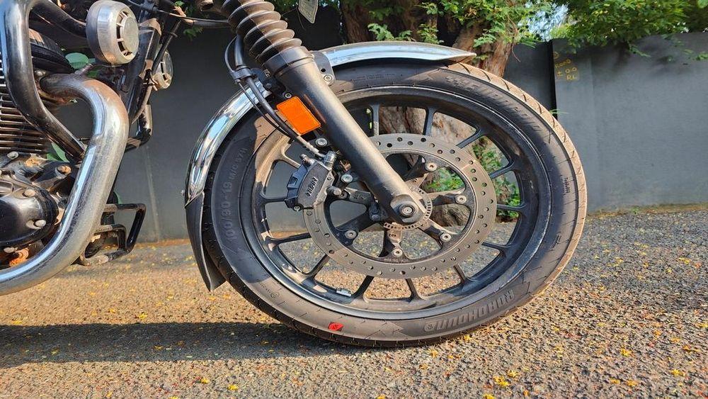 Spot the Signs: When to Go for Tyre Replacement
